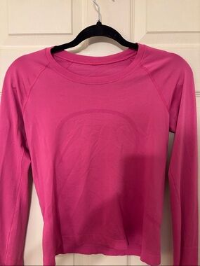 lululemon swiftly tech Women's Long-Sleeve Crew Top - Hot Pink